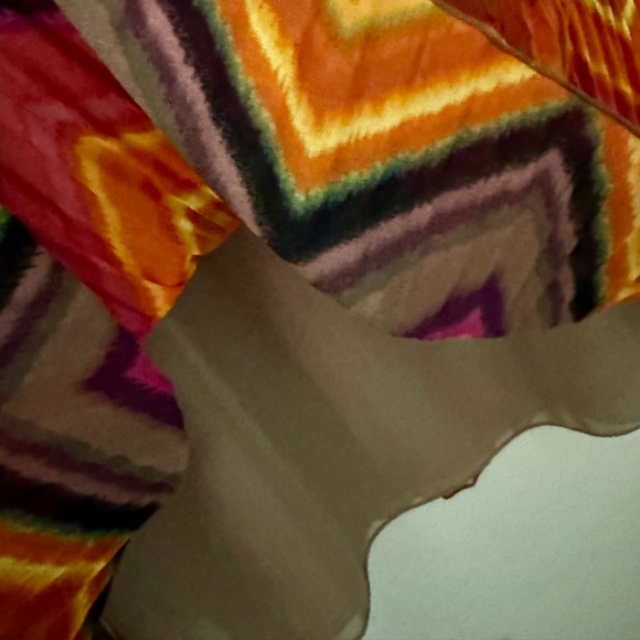 Multi colored fully lined sheer skirt - Picture 4 of 4